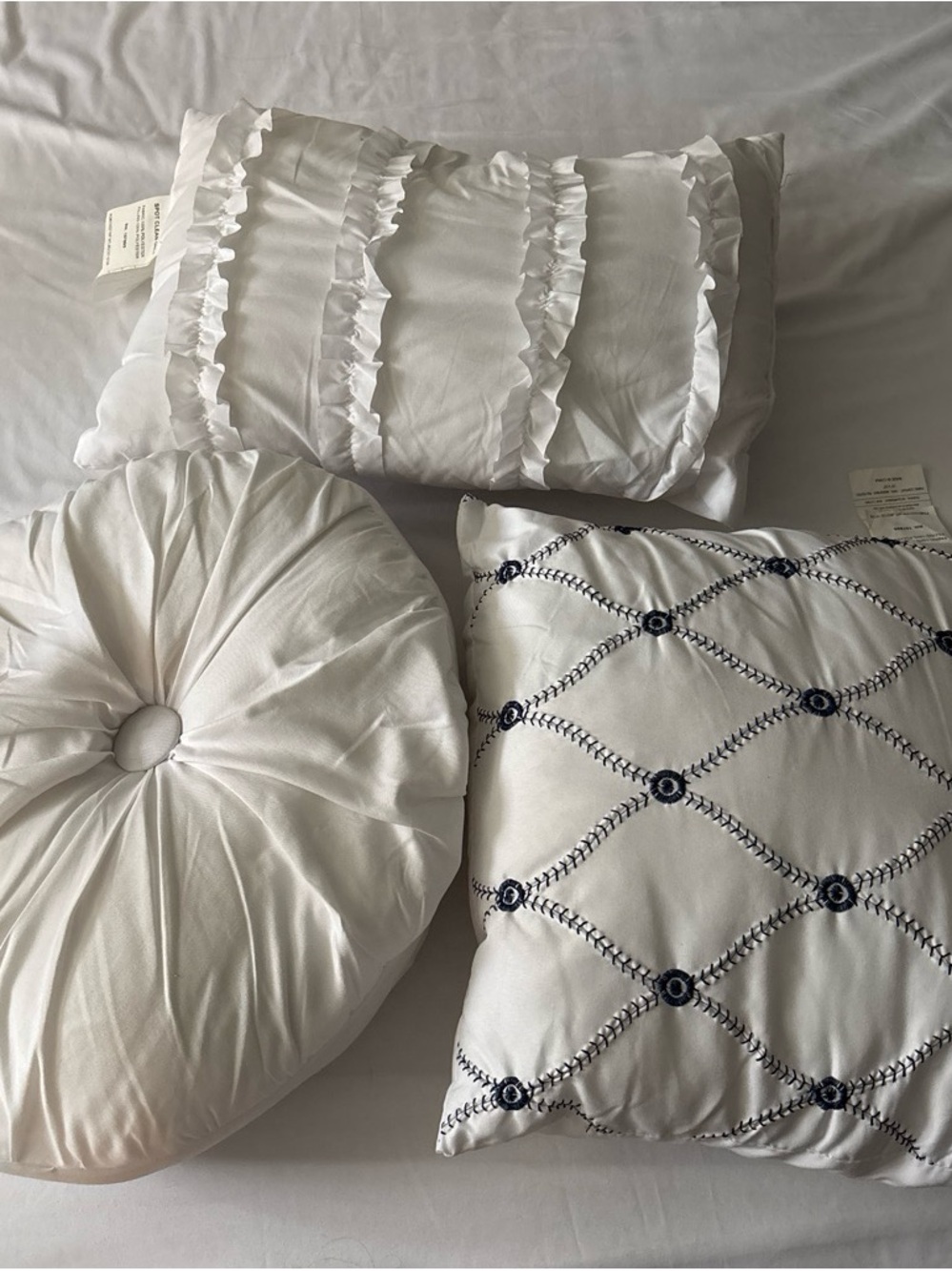 White Decorative Ruffled and Embroidered Throw Pillow Set